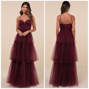 Lulu's Deep Burgundy Tulle maxi lined women’s size small NWOT Dress